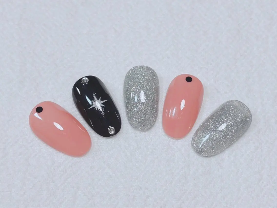 ネイル lucky nail 歌舞伎町のネイルデザイン