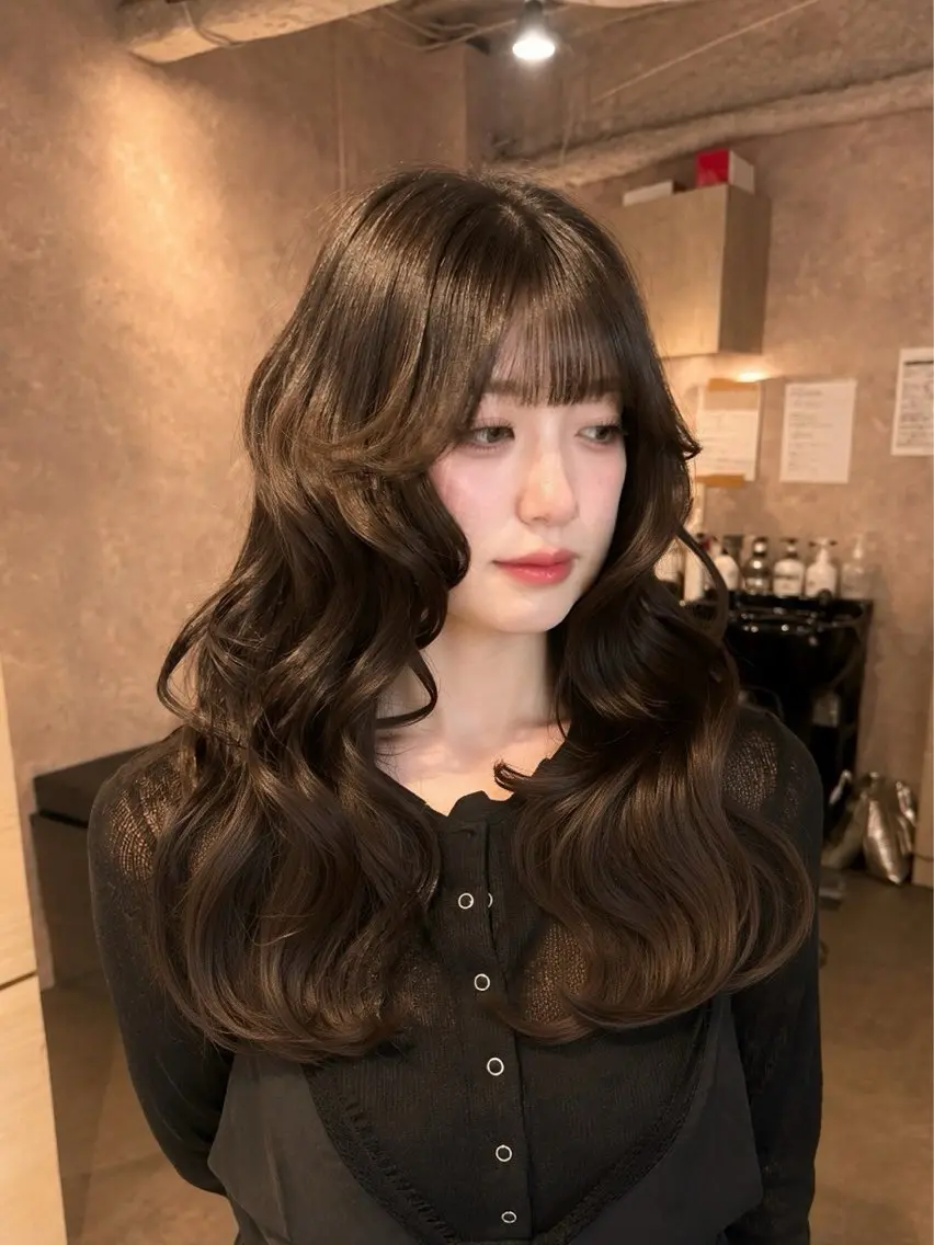 セミロング カラー ヘアアレンジ ヘアカラー トリートメント 🌱巴結生🌿グレー ジュ☁️ミルクティーのヘアスタイル