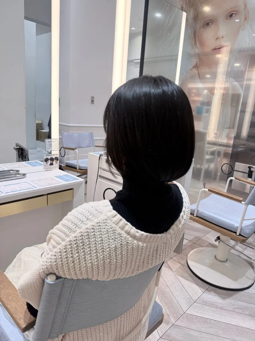 セミロング カラー 透明感カラー🫧 幕内梨乃亜のヘアスタイル