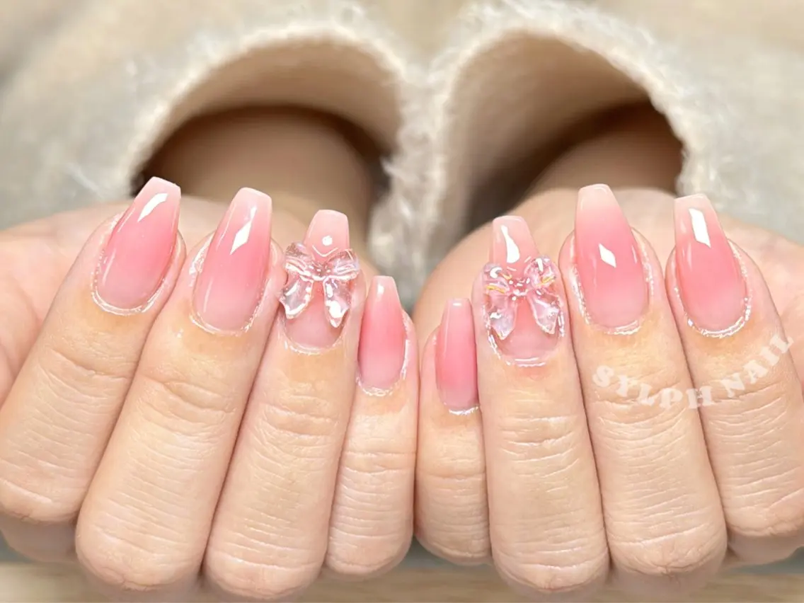 ネイル オーロラネイル 長さ出し フレンチネイル ジェルネイル ガラスフレンチ ハンドネイル Rela・S NAILのネイルデザイン