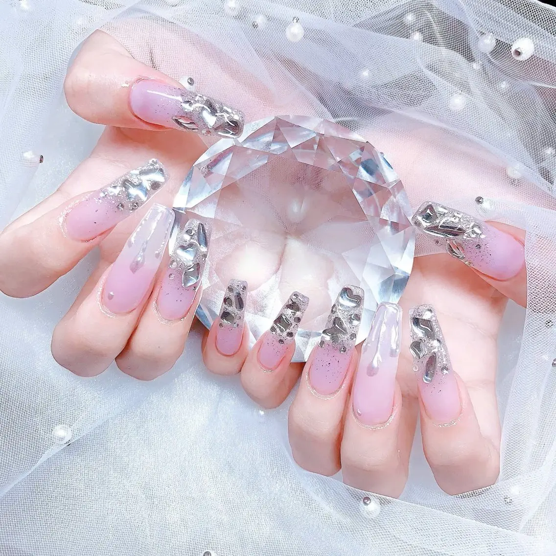 カラー ハンドネイル RUBY NAIL SPAのネイルデザイン