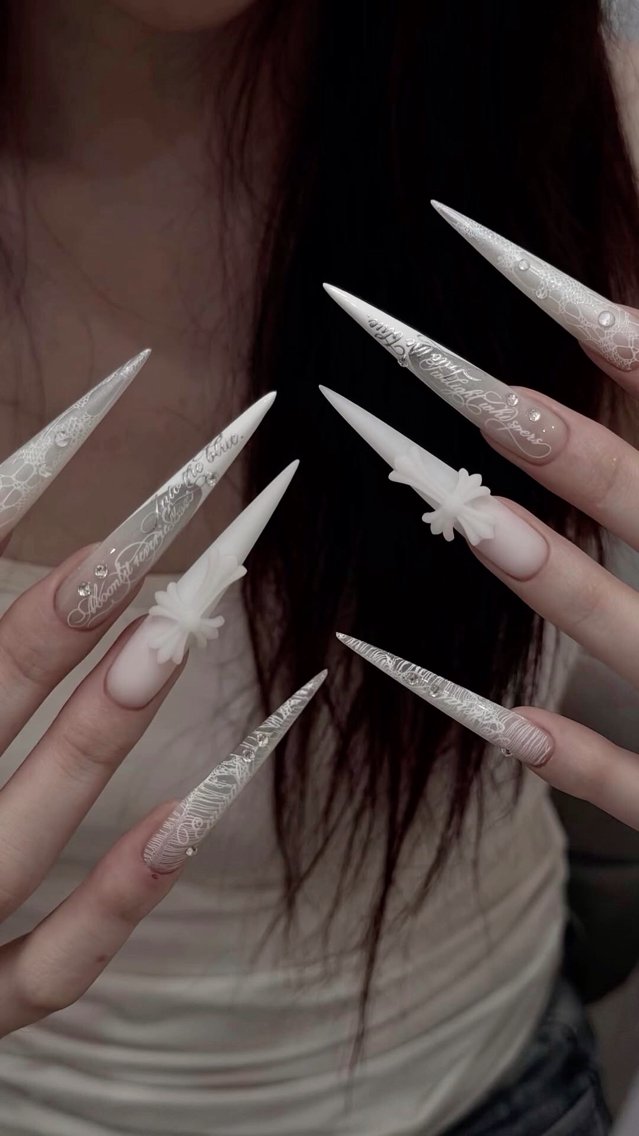 ネイル ハンドネイル NYRA ちゃん YIA Nail 2のネイルデザイン