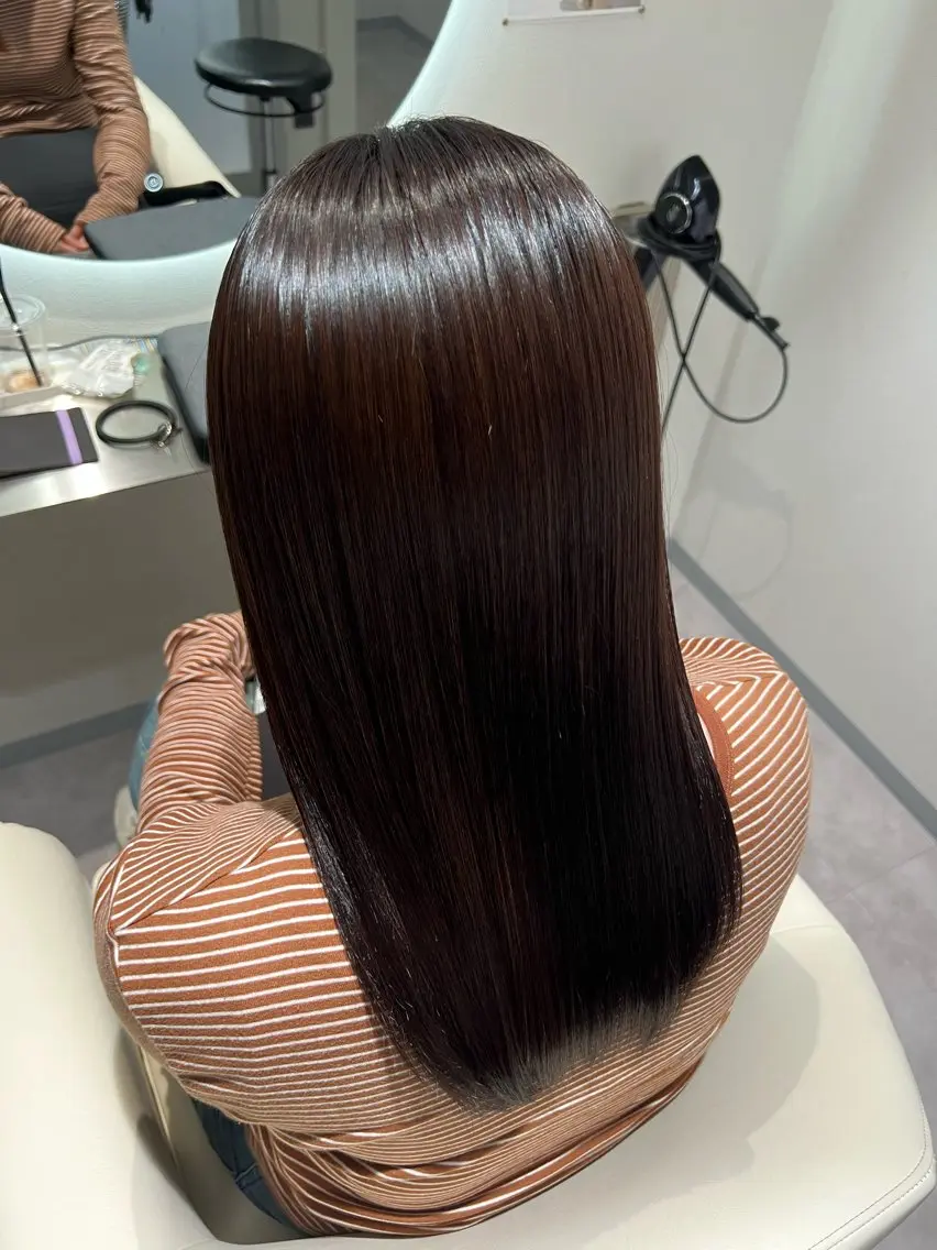 ミディアム 髪質改善 縮毛矯正 西川 凜のヘアスタイル