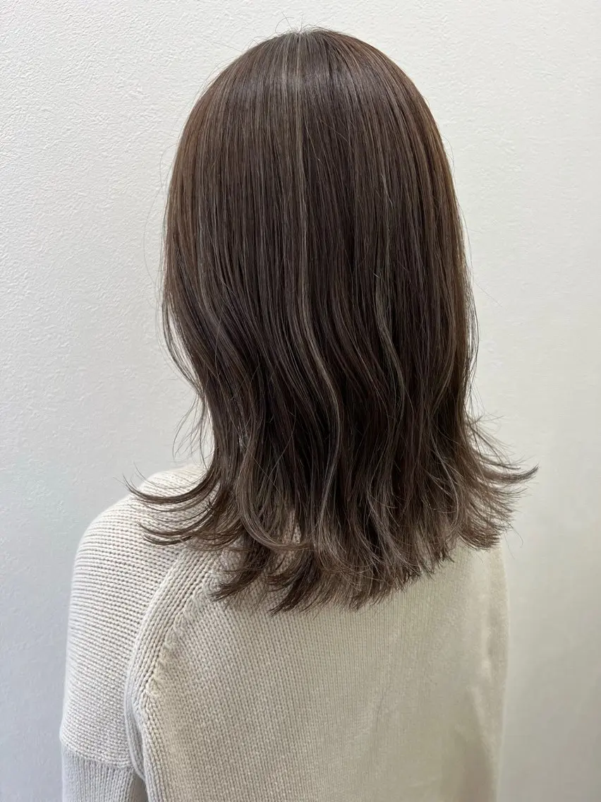 セミロング カラー ブリーチ 透明感カラー カット ヘアカラー トリートメント mama美容師 たかはし みくのヘアスタイル