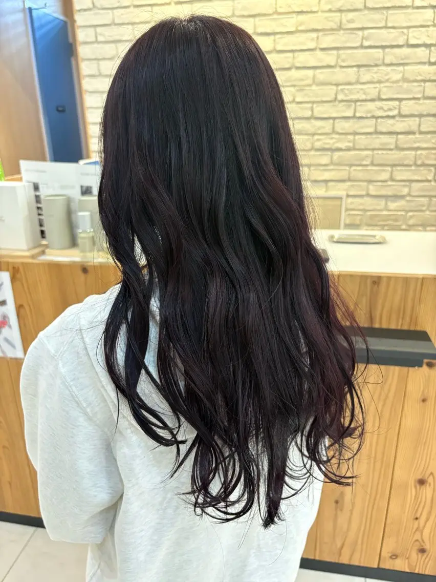 ロング カラー ブリーチ ブラウンカラー ダブルカラー ラベンダーカラー ブリーチなしカラー カット ヘアカラー トリートメント レイヤー/透明感 カラー/ユウカのヘアスタイル
