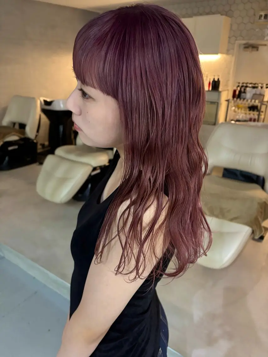 セミロング カラー ベージュカラー ブリーチ ピンクカラー ピンクベージュ 井上 愛梨のヘアスタイル
