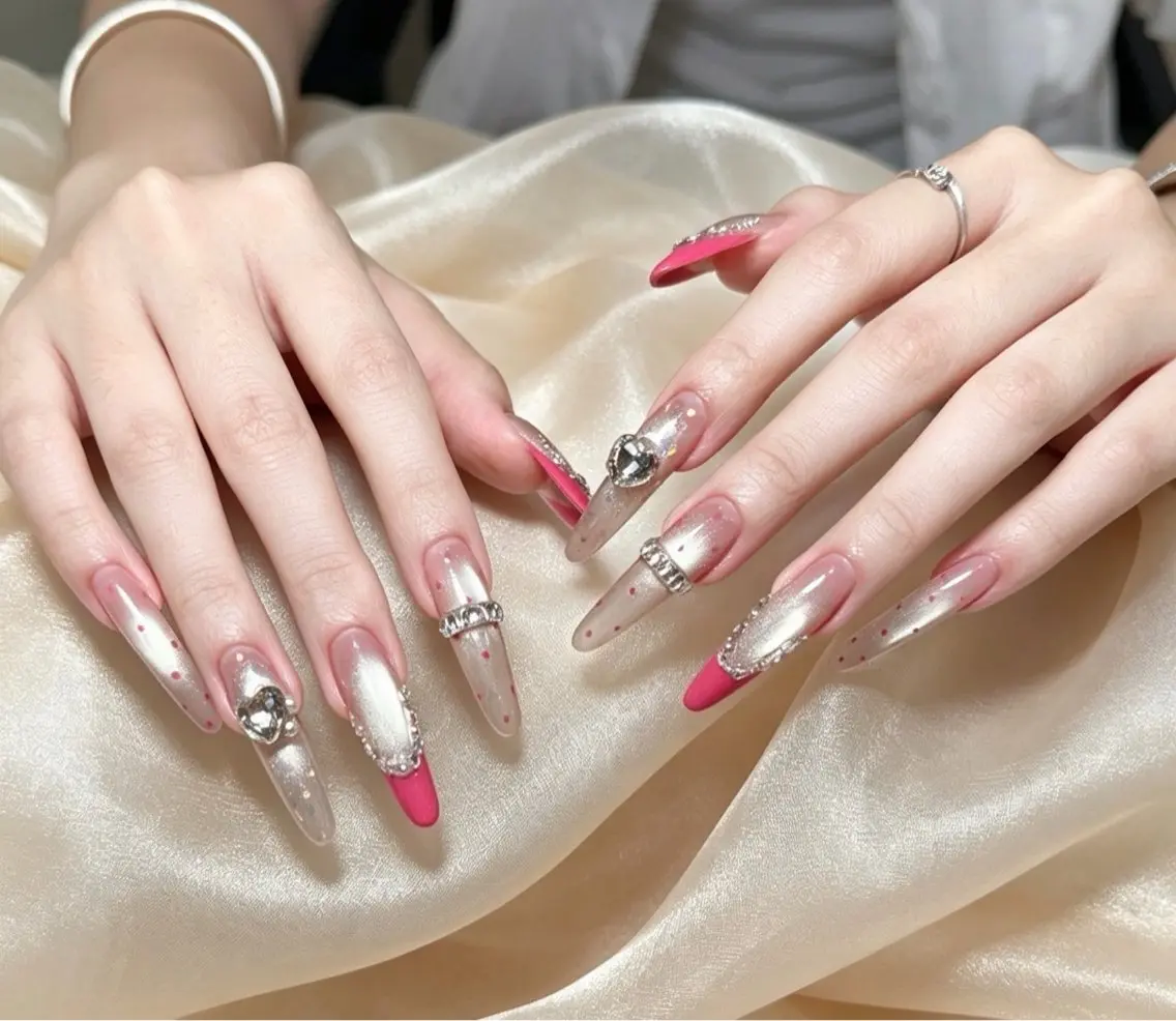 ネイル ハンドネイル WO MIAO💎のネイルデザイン