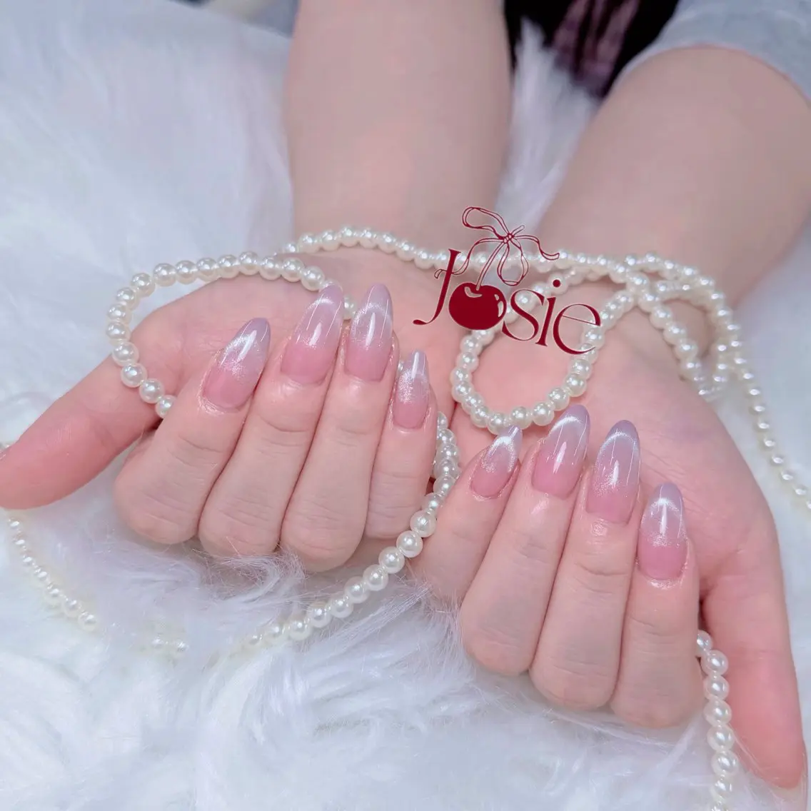 ネイル 長さ出し キラキラネイル 韓国ネイル ロングネイル ワンホンネイル ハンドネイル Josie nail salonのネイルデザイン