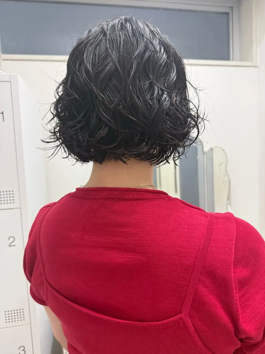 ショート パーマ カット パーマ 杏華レイヤー/ パーマ/ハイトーンのヘアスタイル