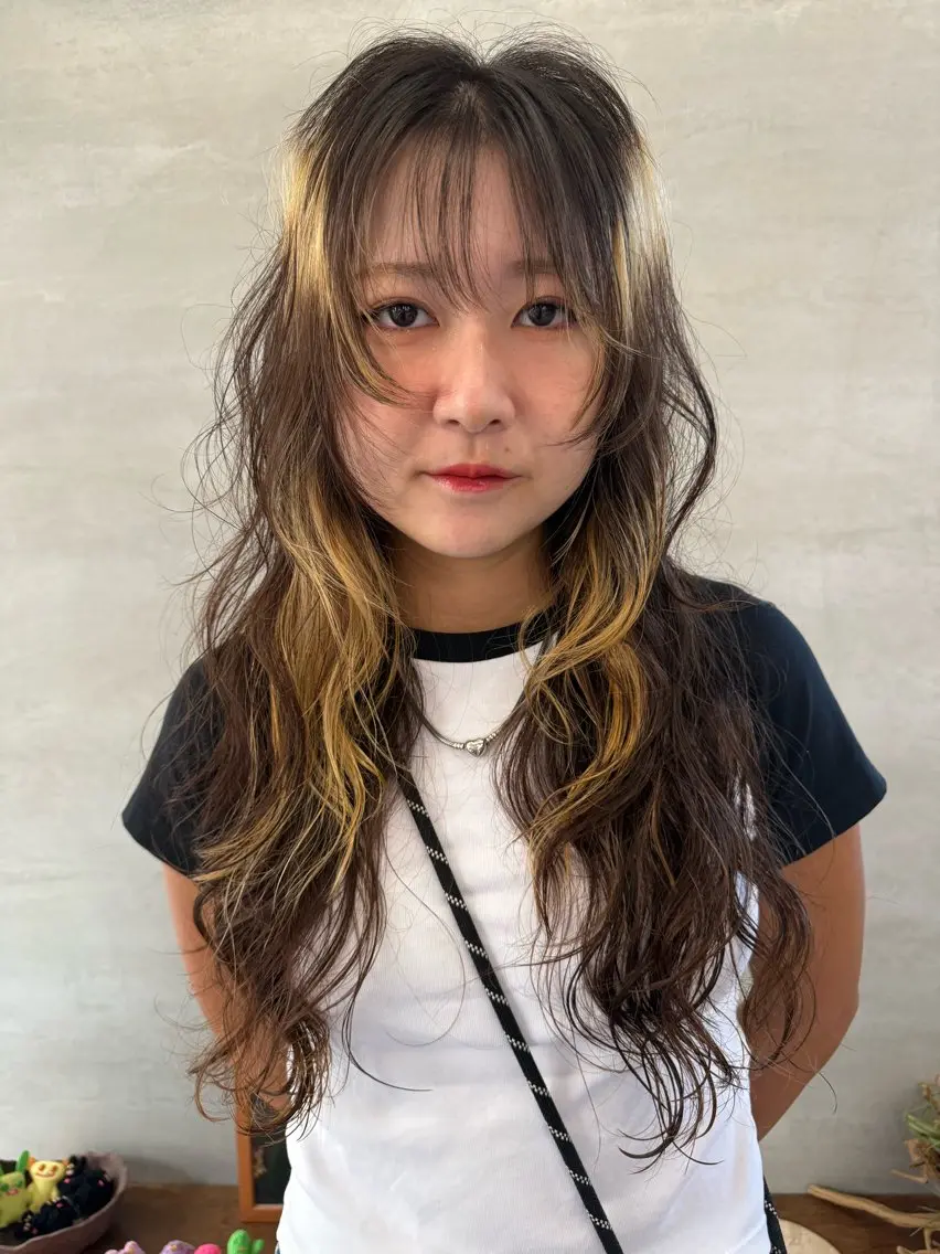 ロング カット サカモト ナオミのヘアスタイル