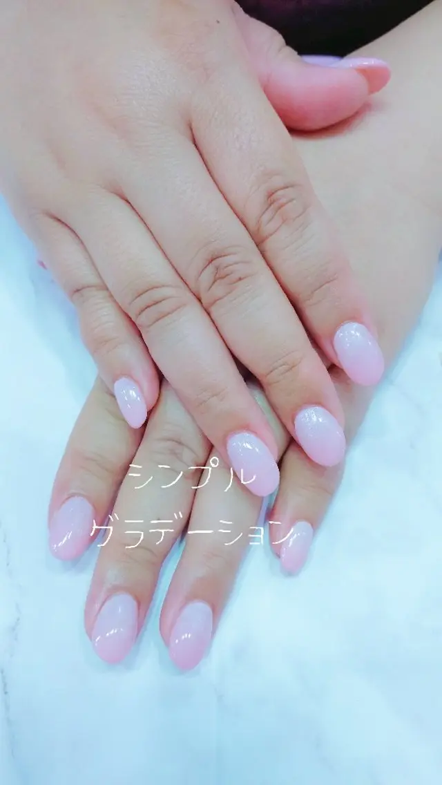 ネイル グラデーション 西村 綾子のネイルデザイン
