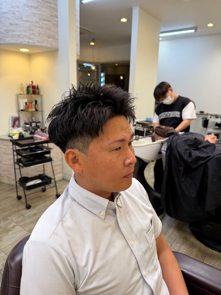 ショート メンズ 呉屋 俊介のヘアスタイル
