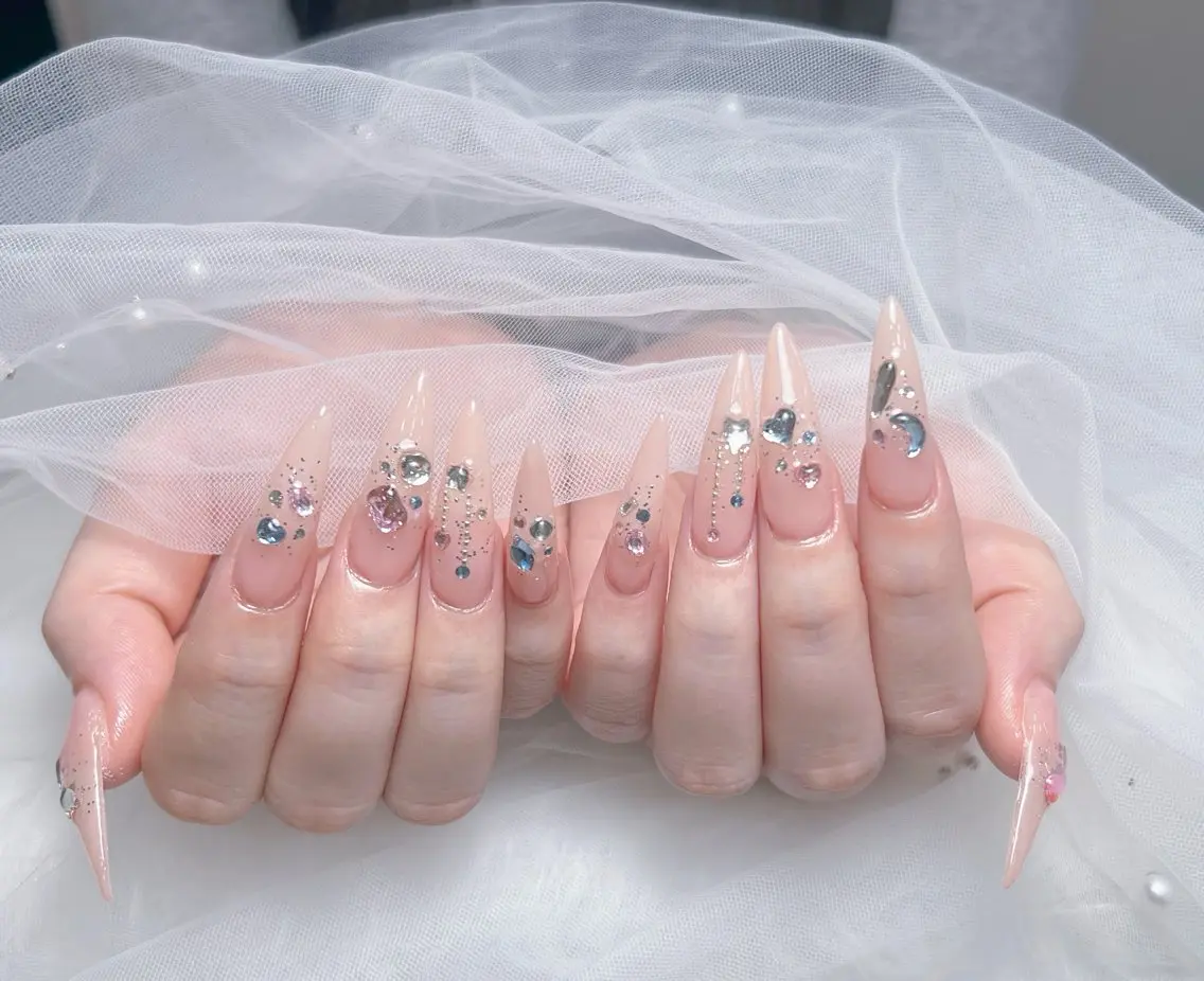 ネイル アートネイル オーロラネイル チークネイル 長さ出し フットネイル Miya _nailのネイルデザイン