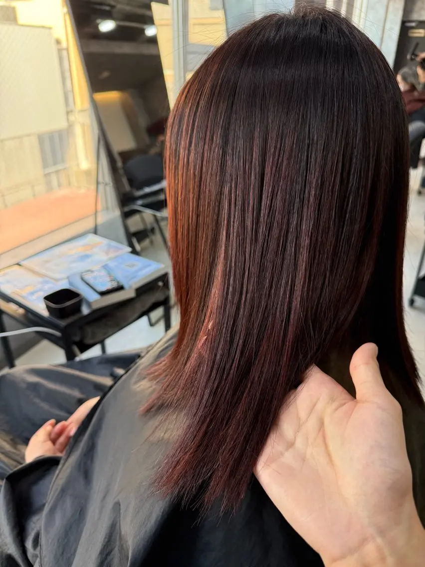セミロング カラー カット ヘアカラー トリートメント ルービック奈良 平本 温大のヘアスタイル