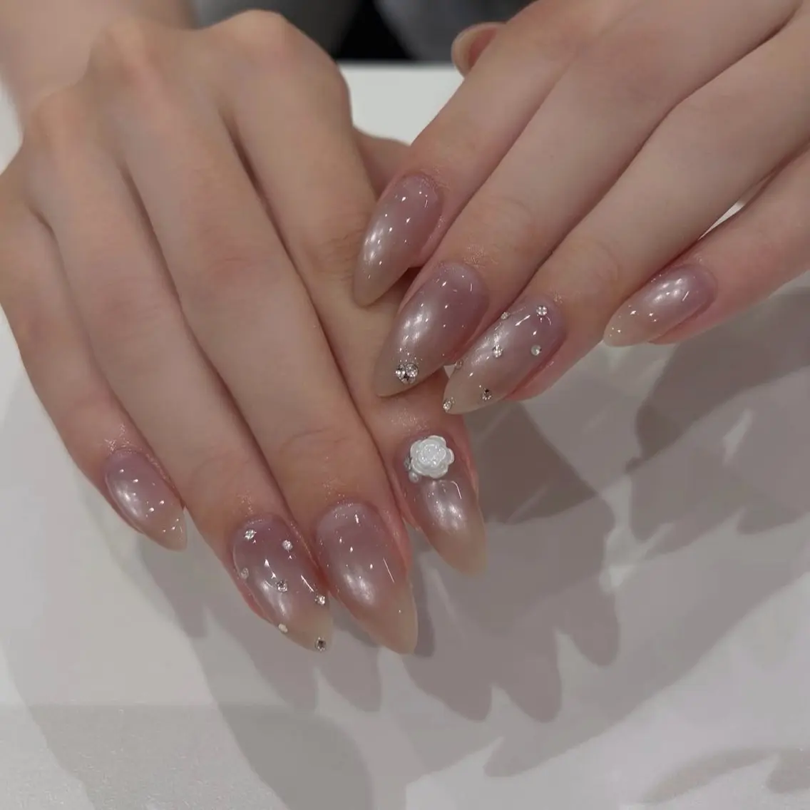 ネイル ハンドネイル Luna Gladeのネイルデザイン
