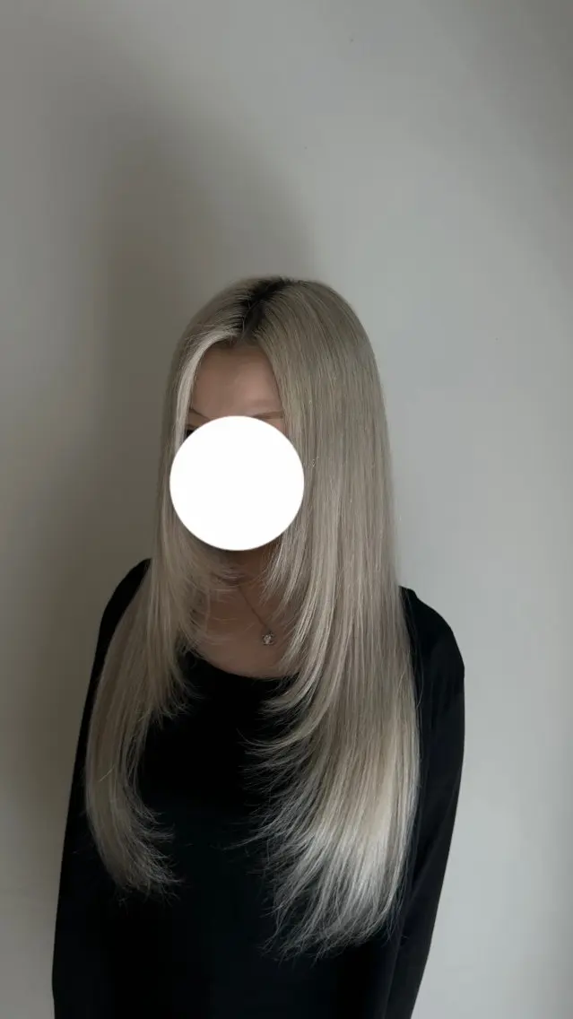 ロング レイヤーカット 田中まなか 🫧カラーモデルのヘアスタイル