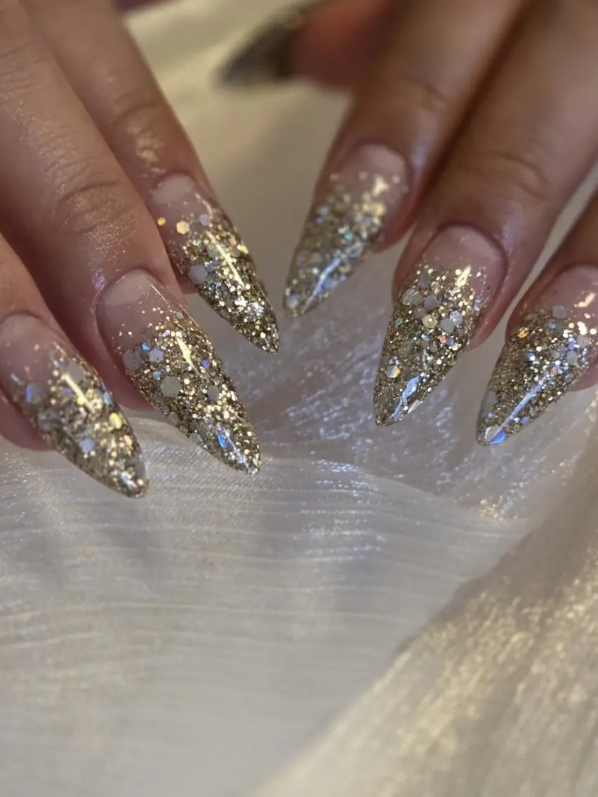 ネイル ゴールド グラデーション ラメ(グリッター) ラメグラデーション スカルプネイル ハンドネイル Lady Nail Kiyokaのネイルデザイン