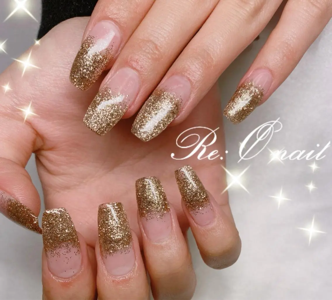 ネイル ゴールド ラメ(グリッター) ラメグラデーション ハンドネイル Re:Ø nail 🩵TSUJIのネイルデザイン