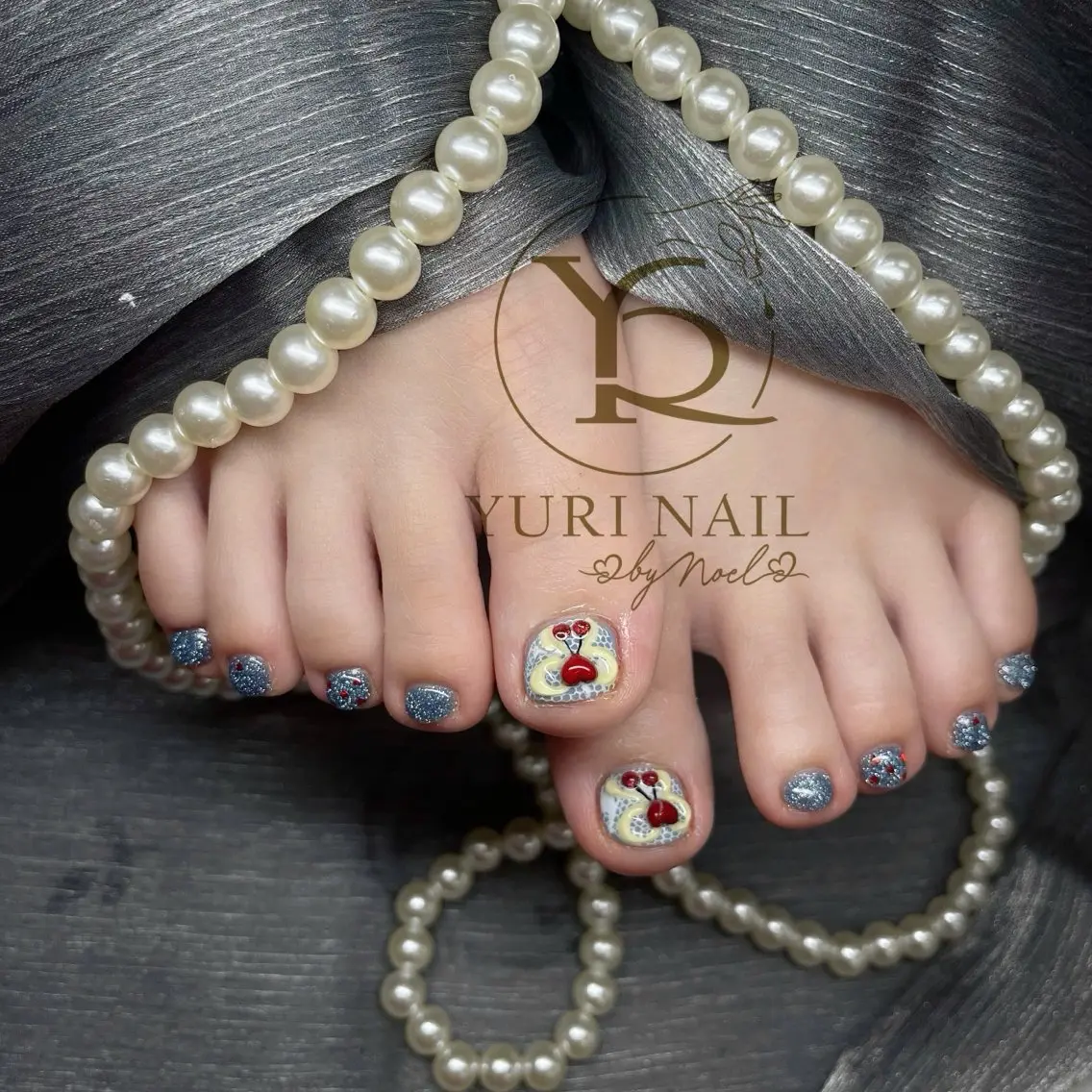 ネイル ハンドネイル フットネイル ハンドケア YURI Nail NARITAのネイルデザイン