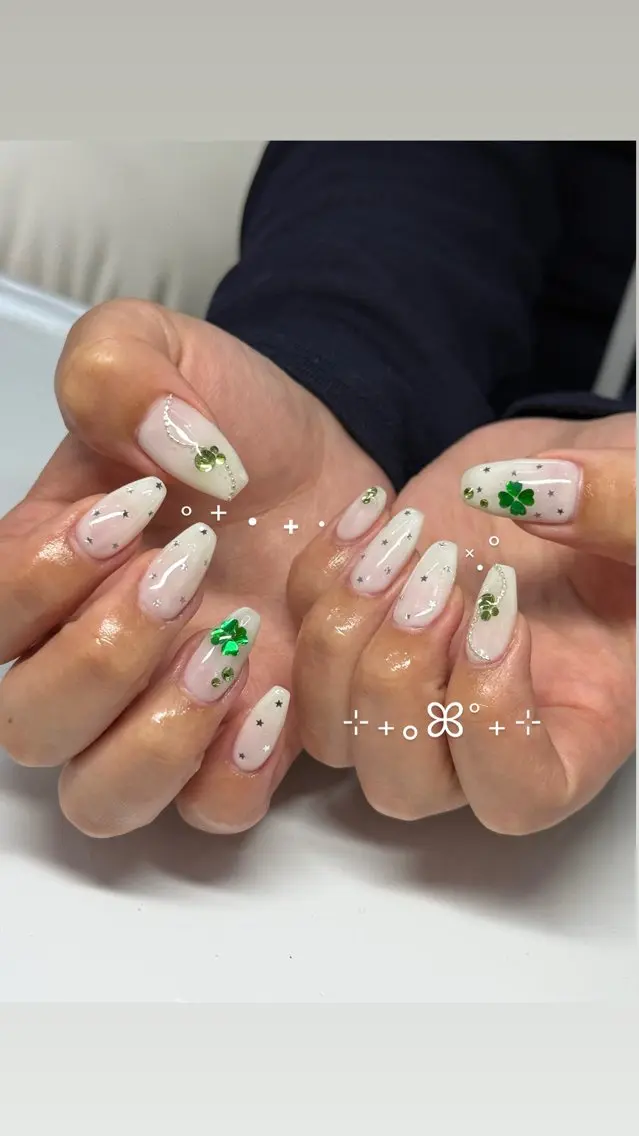 ネイル アートネイル ホログラムネイル ハンドネイル WOLTOKYO渋谷 yunaのネイルデザイン