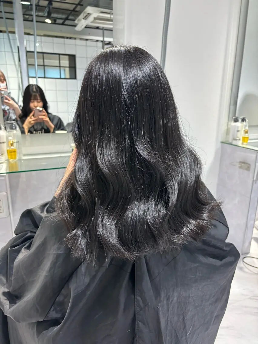 セミロング カラー カット ヘアカラー トリートメント ヘッドスパ ヘアセット 表参道♡暗髪♡ 艶カラー♡アユミのヘアスタイル