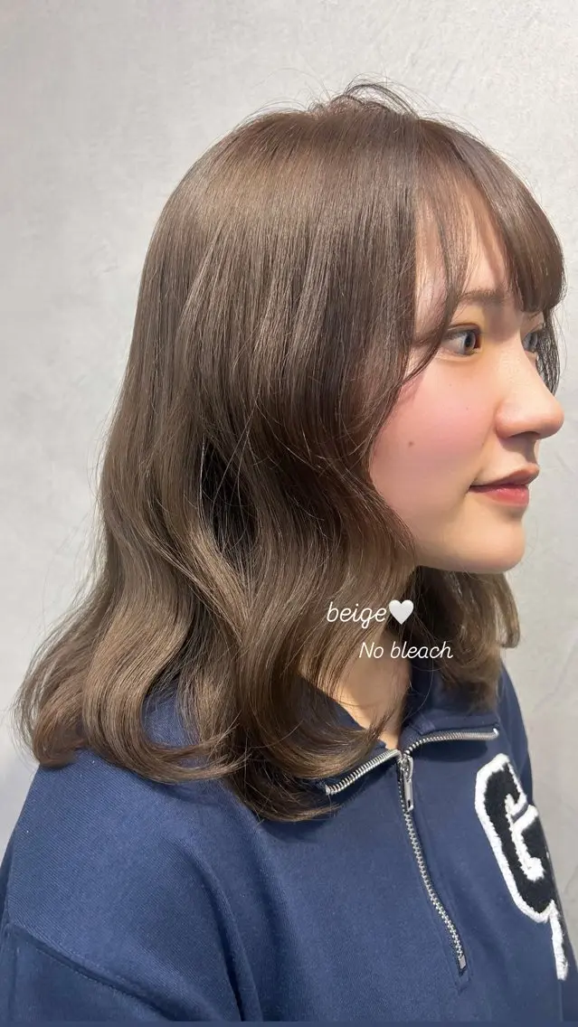 ミディアム カラー ベージュカラー ブリーチ 透明感カラー ブリーチなしカラー オリーブベージュ ヘアカラー トリートメント moe🎀 透明感カラーのヘアスタイル