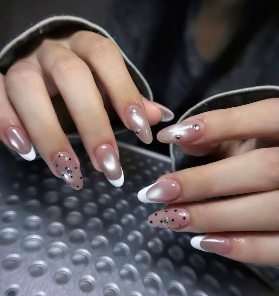 ネイル ハンドネイル moon nailsのネイルデザイン