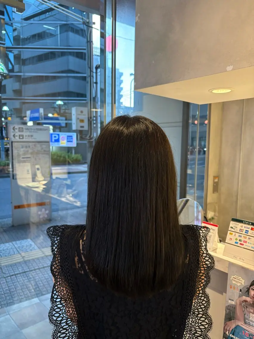 カラー ヘアカラー 新井 真央のヘアスタイル