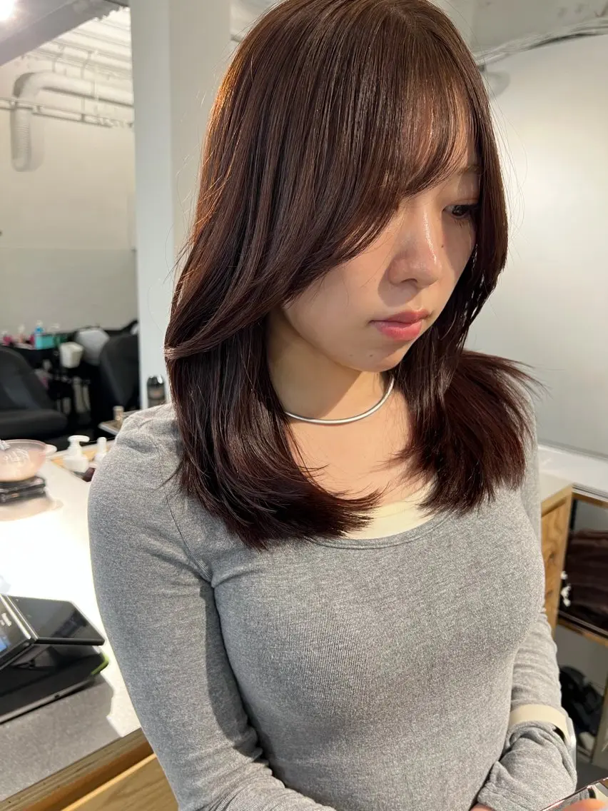 ミディアム カラー レイヤーカット カット sakoda shunkiのヘアスタイル