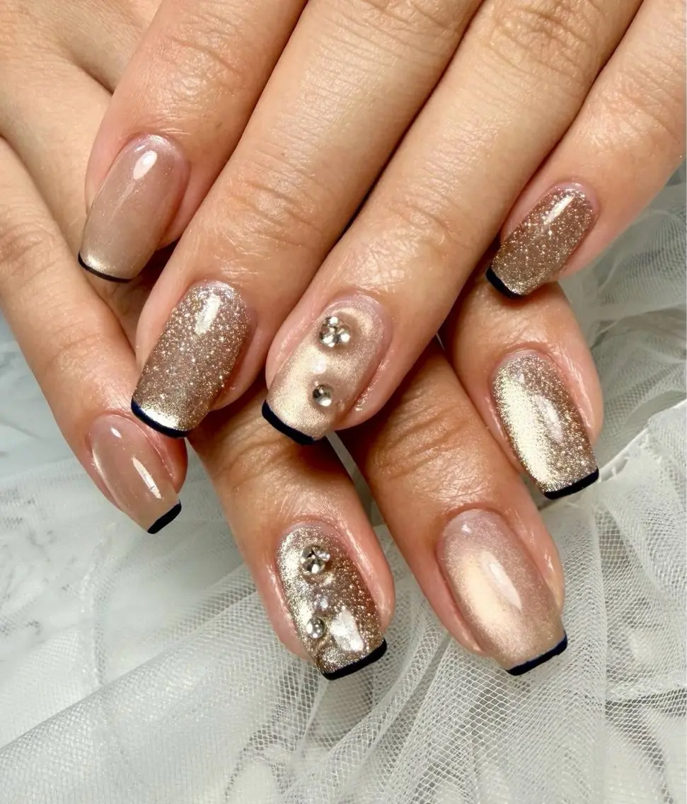 ネイル アートネイル チークネイル フラッシュネイル フラッシュマグ フレンチネイル Mai’s nailのネイルデザイン