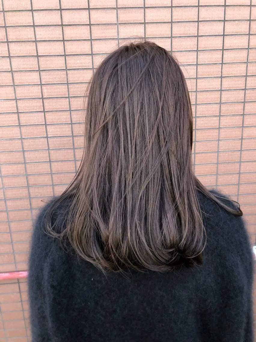 ミディアム カラー ベージュカラー ヘアカラー トリートメント 浦野 阿貴のヘアスタイル