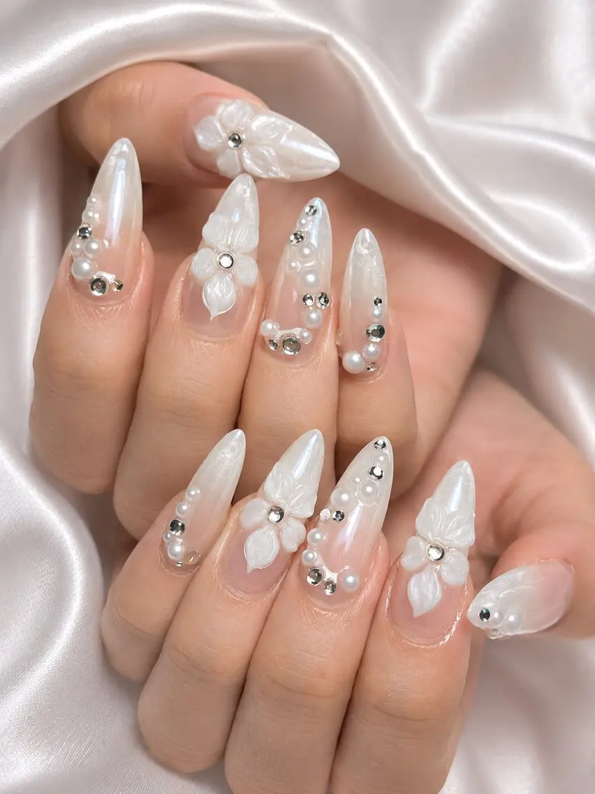 ネイル ハンドネイル LEELA NAIL STUDIOのネイルデザイン
