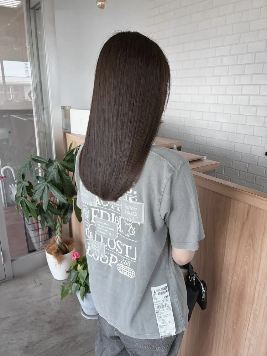 ミディアム カラー トリートメント 髪質改善が得意✨ 榎本亜衣のヘアスタイル