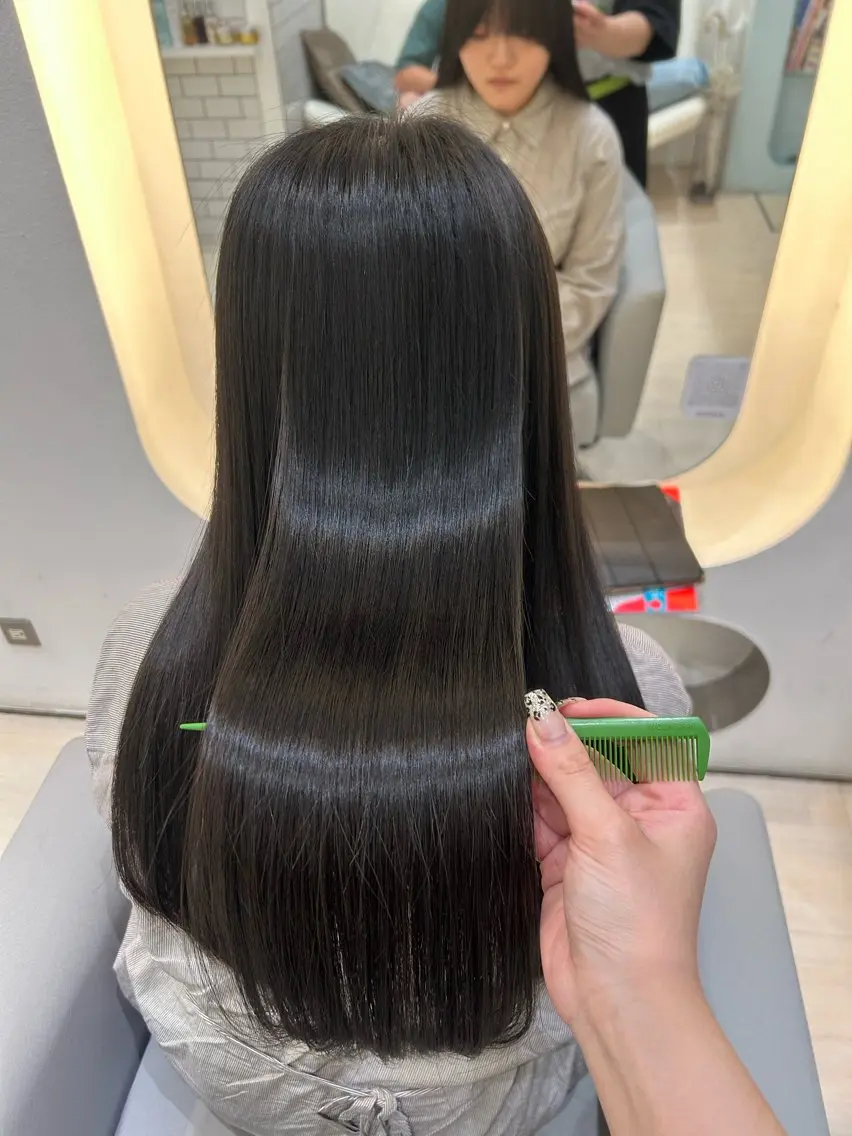 ロング 縮毛矯正 堀 日次のヘアスタイル
