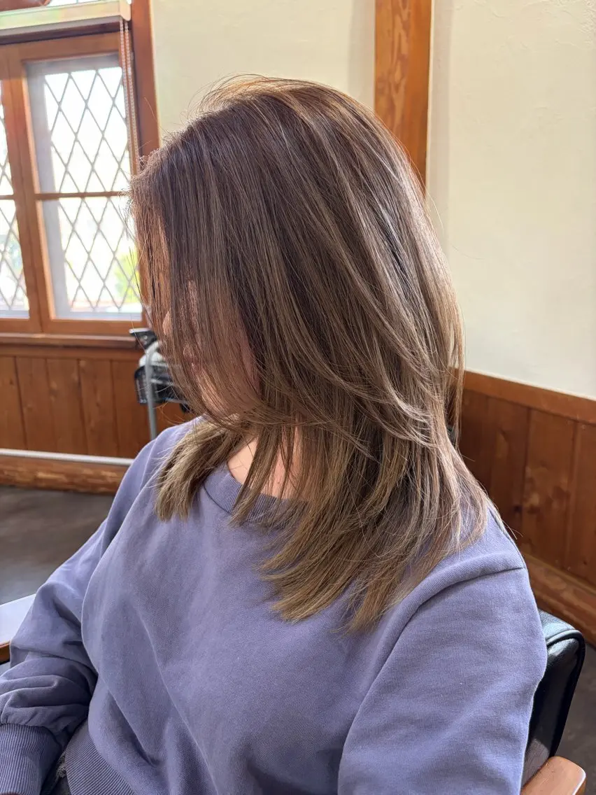 セミロング カラー カット ヘアカラー 名取 純平のヘアスタイル