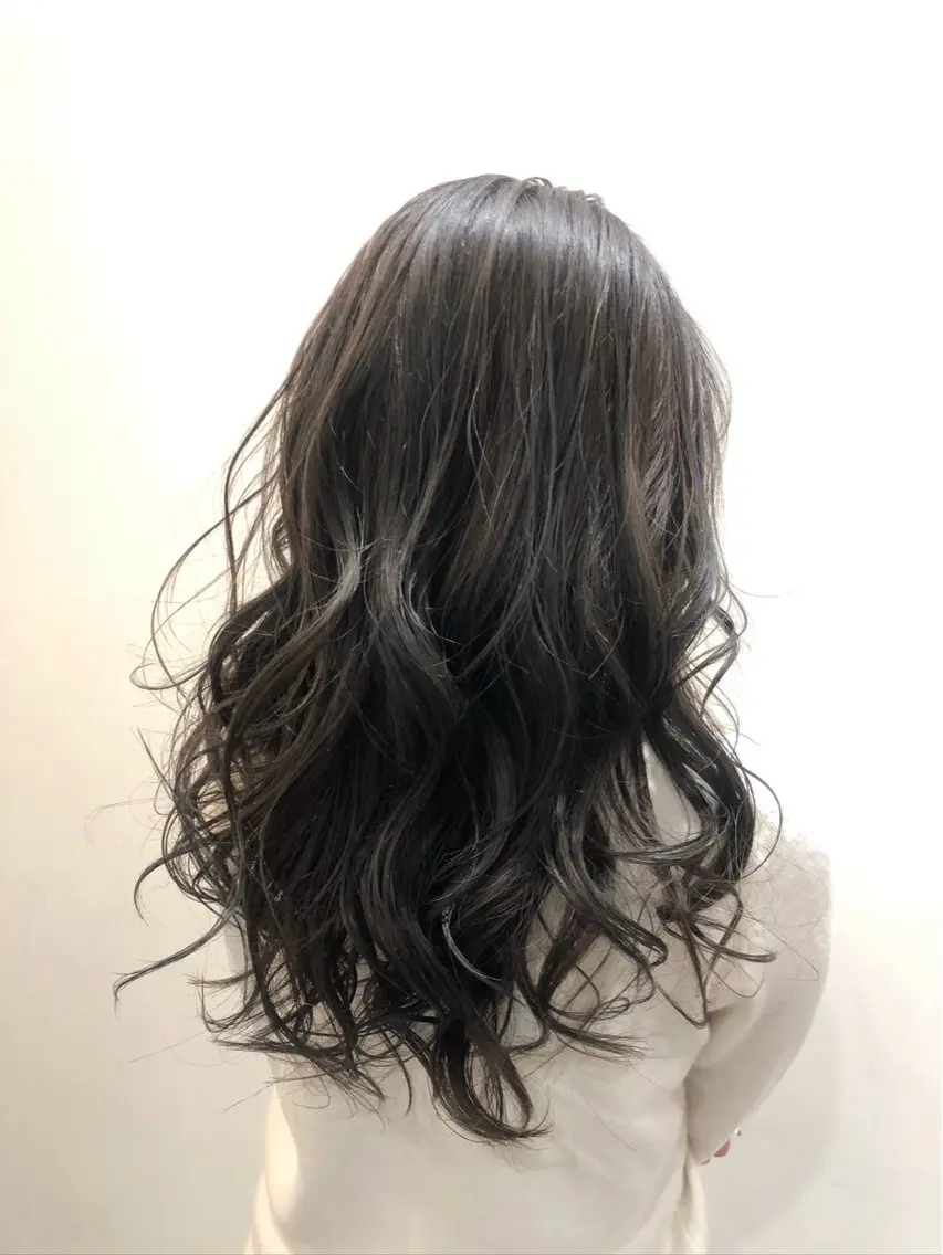 カラー 武藤 わかなのヘアスタイル