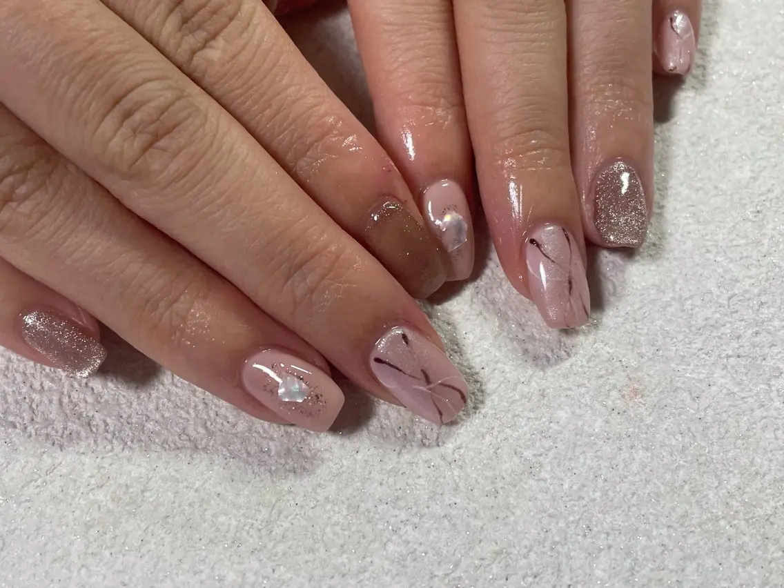 ネイル オーロラネイル フットネイル フレンチネイル ジェルネイル 韓国ネイル ハンドネイル kiki nail &brow二子玉川のネイルデザイン
