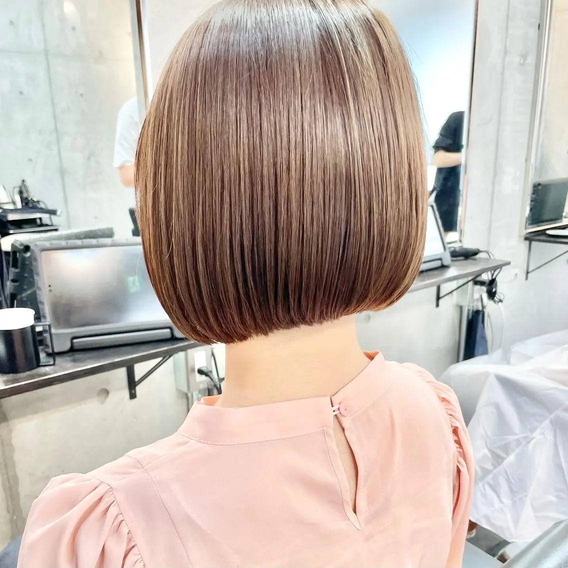 ショート カラー ショートボブ ハンサムショート アディクシーカラー イヤリングカラー ハイライトカラー カット ヘアカラー トリートメント ショートボブ髪質改善 縮毛矯正のプロ山道潤のヘアスタイル