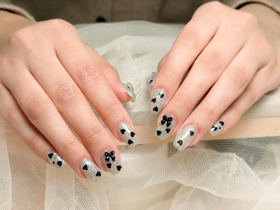 ネイル ハンドネイル Maggie nailクロのネイルデザイン