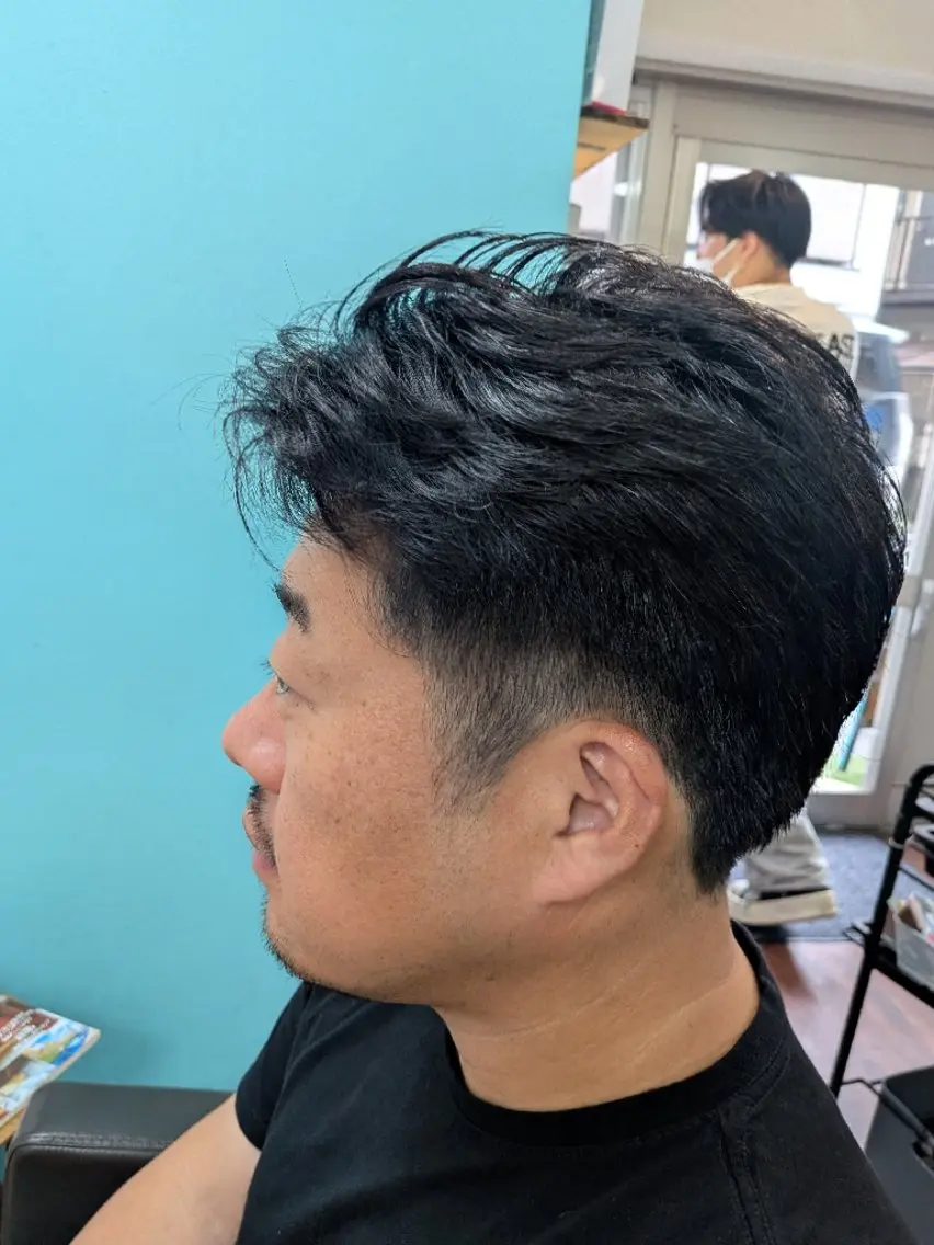 メンズ 岡本 浩子のヘアスタイル