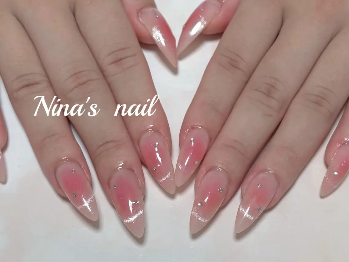 ネイル フレンチネイル マグネットネイル マグネットフレンチ ハンドネイル Nina's nailのネイルデザイン