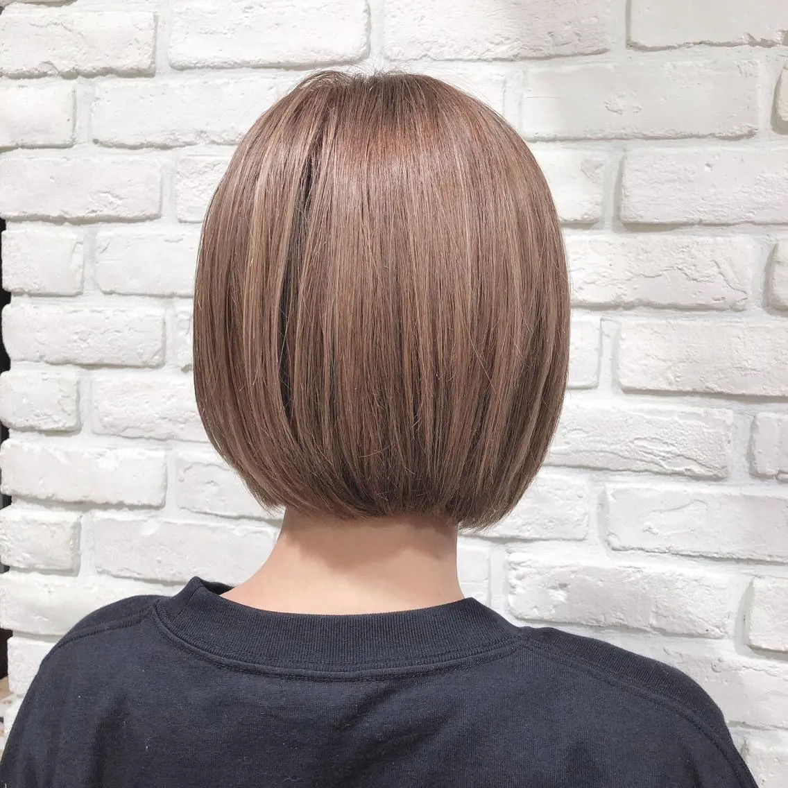 ショート カラー ベージュカラー ブリーチ ミルクティーベージュ 五十嵐ゆり 美髪カラー　武蔵小杉のヘアスタイル