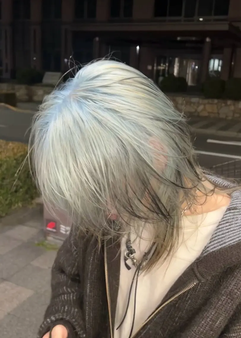 ミディアム カラー ヘアカラー 松原 朱里のヘアスタイル