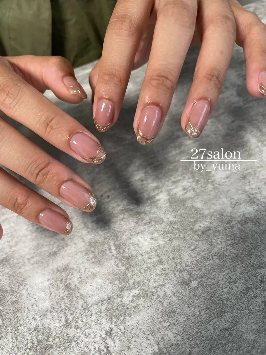 ネイル フレンチネイル ゴールド ニュアンスネイル 27salon yuinaのネイルデザイン