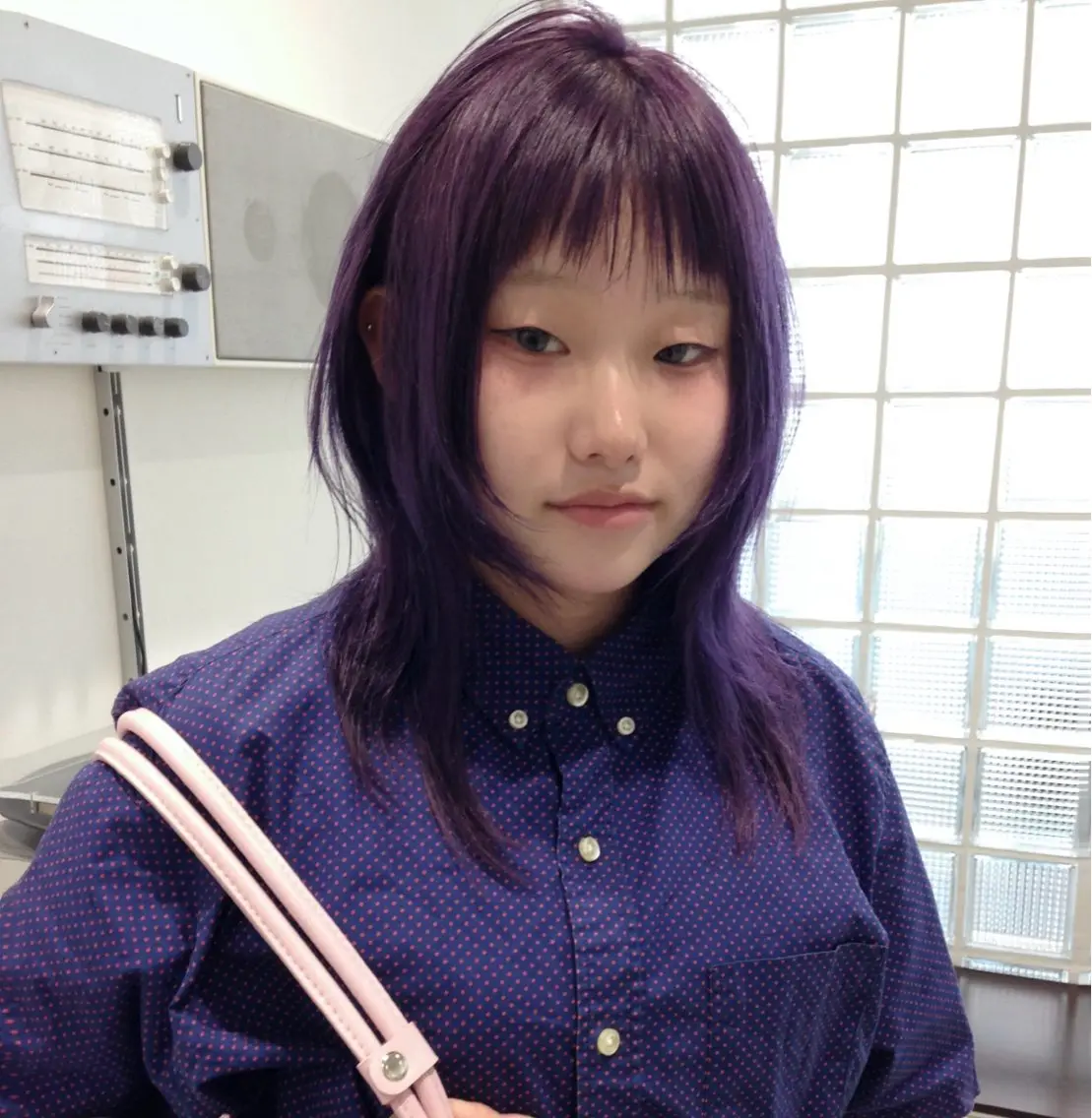ミディアム カラー ハッシュカット シャギー カット ヘアカラー トリートメント kosoraレイヤー ハイトーン/デザインのヘアスタイル