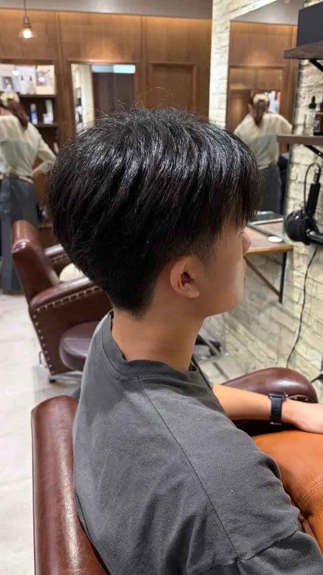 メンズ モネ｜CLUTCH メンズカットカラーのヘアスタイル