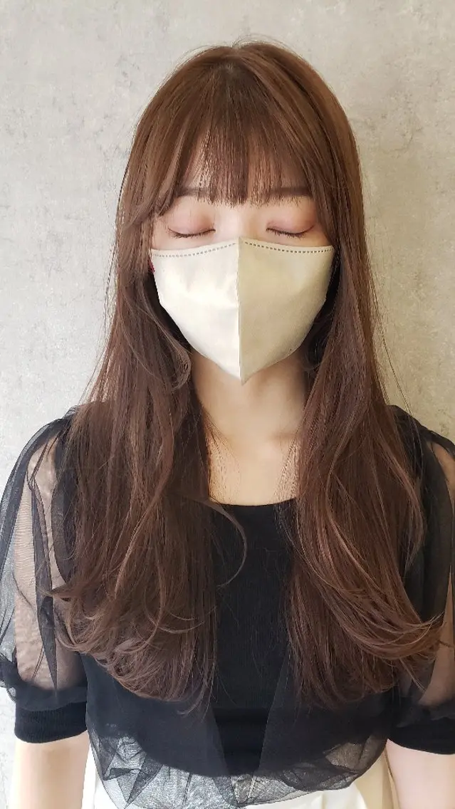 ロング 顔周りカット 小顔カット 🤍山岸 彩花🤍のヘアスタイル