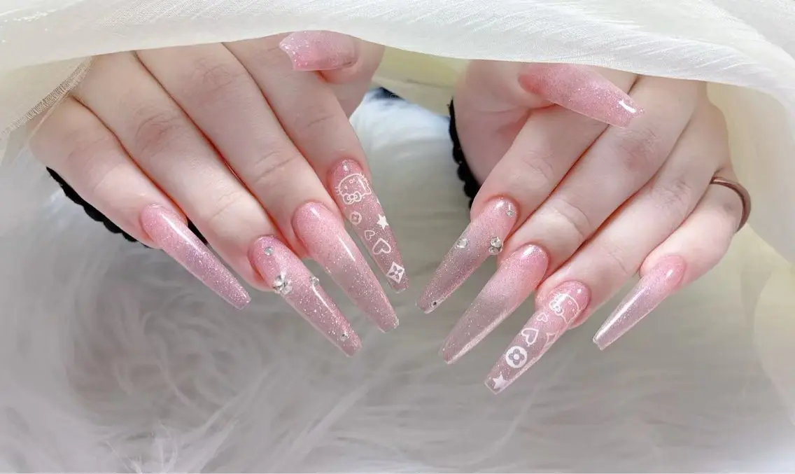 ネイル アニマル柄 チークネイル フラッシュネイル フットネイル フレンチネイル B·U Nail大宮 長さだし専門店のネイルデザイン