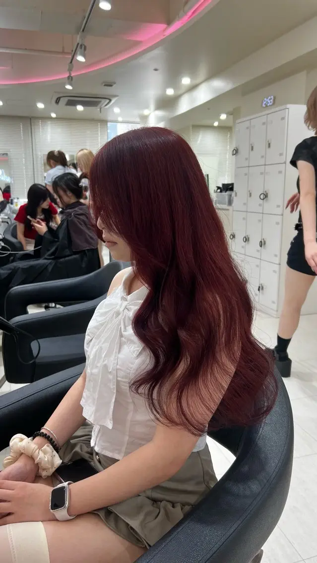 ロング カラー ヘアアレンジ ヘアカラー 韓国レイヤー＆ピンク 艶髪🩶maikoのヘアスタイル