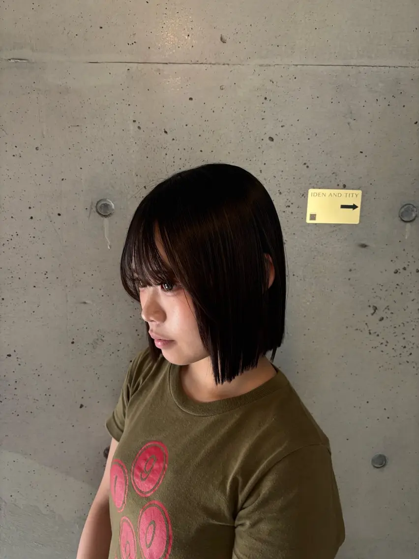 ミディアム カット 艶髪🫧 Suzunaのヘアスタイル
